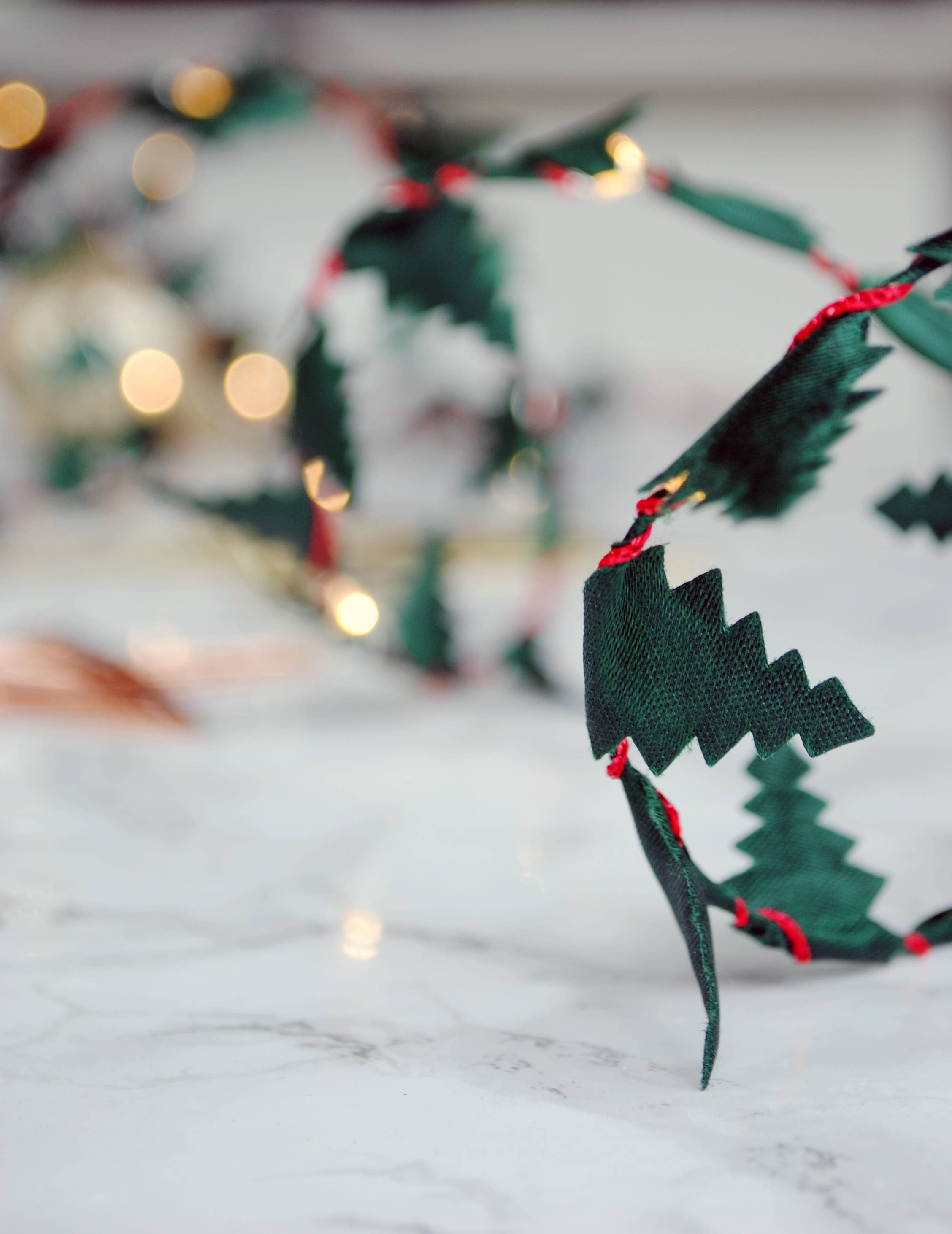 Christmas Tree Fairy Light String - Christmas Decoration: Green / 2m (Battery)