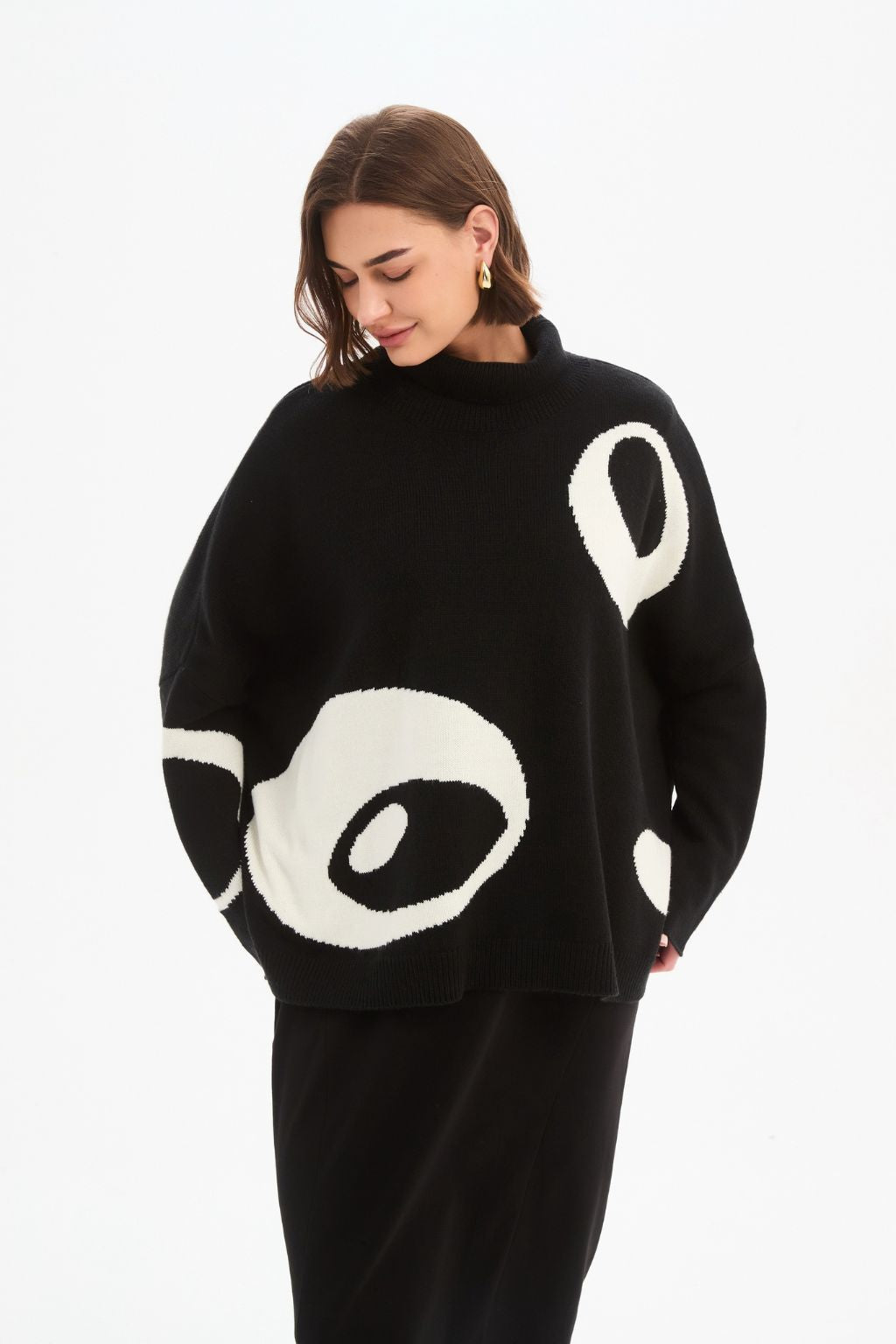 Retro Circle Print Knit - Black/Cream