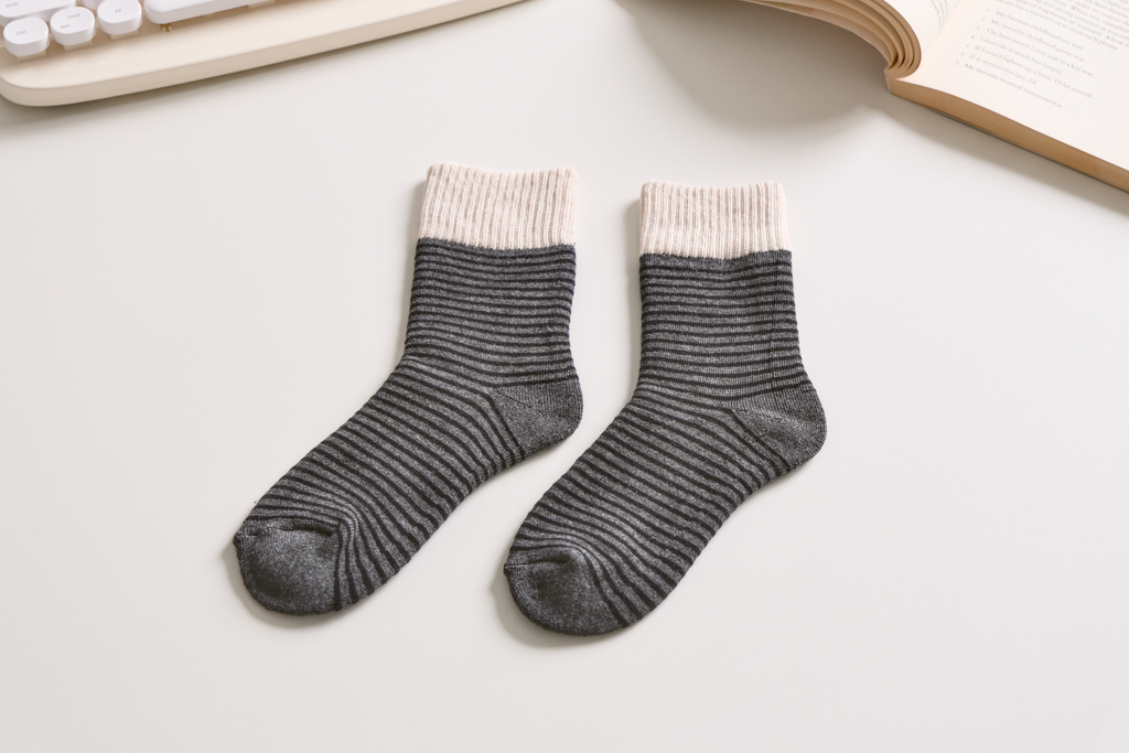 Women's Striped Cotton Socks - Soft, Breathable & Stylish: Green/Red
