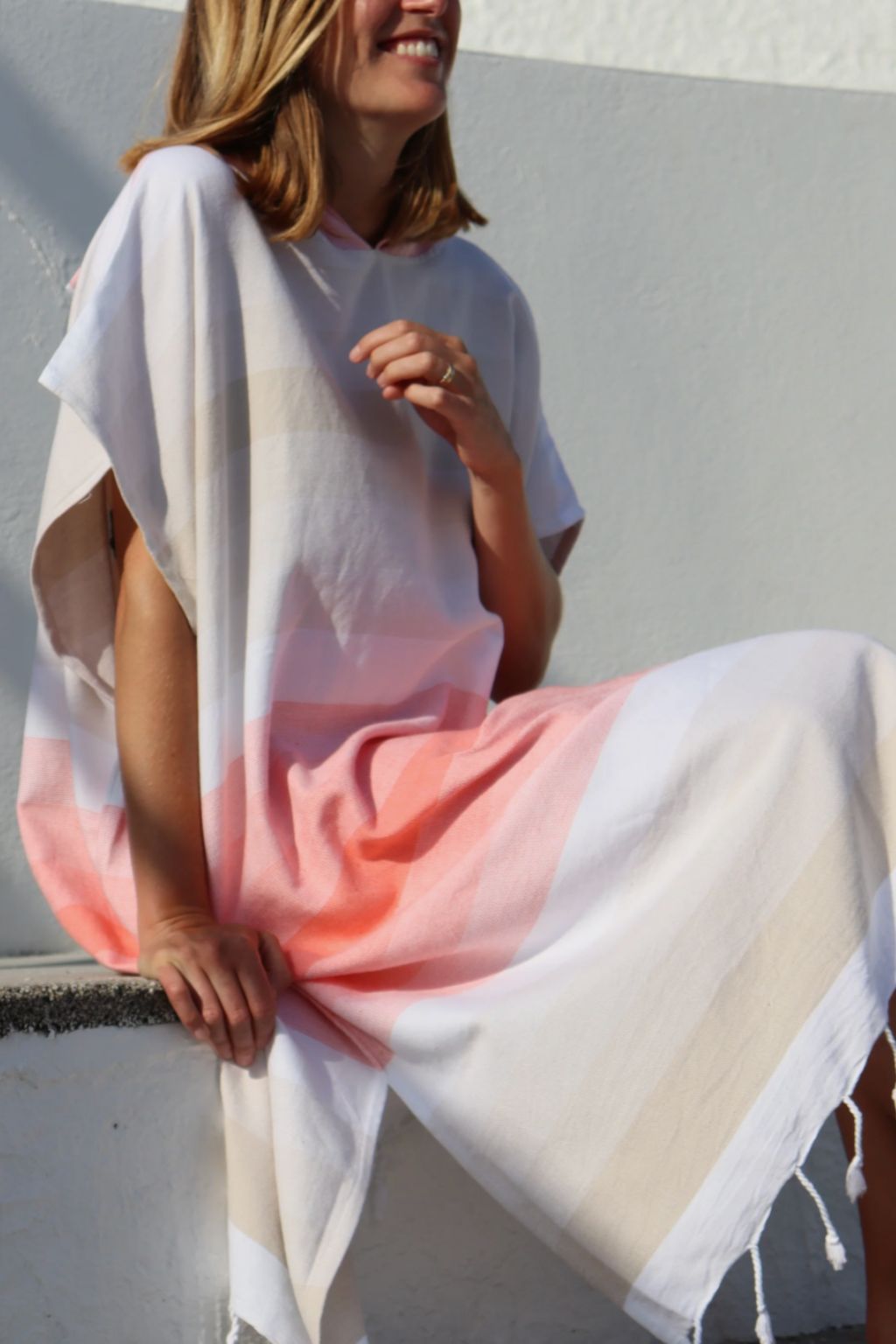 Drift Changing Robe - Sand/Coral