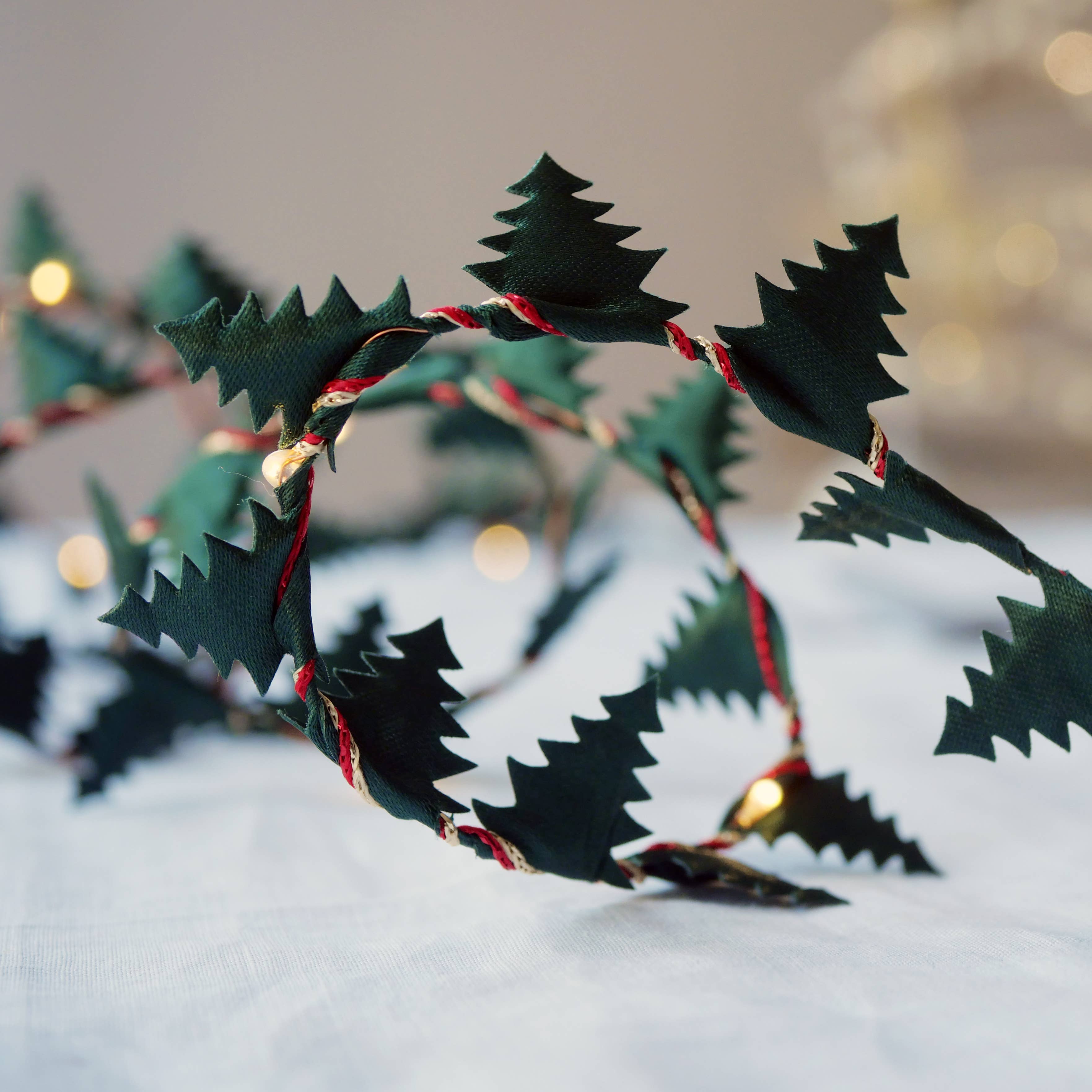 Christmas Tree Fairy Light String - Christmas Decoration: Green / 2m (Battery)