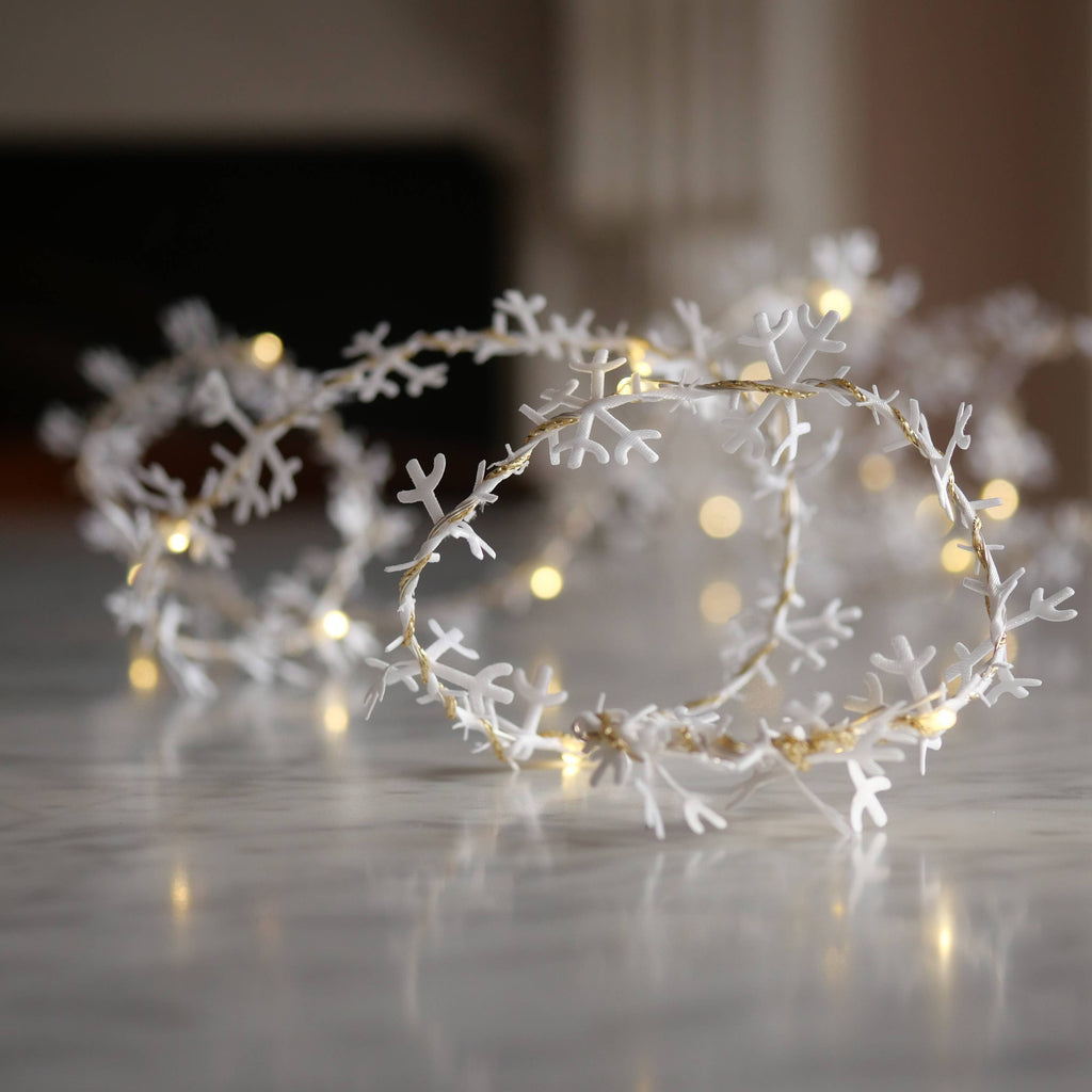 Snowflake Fairy Light String - Christmas Decoration: 2m (Battery) / Silver
