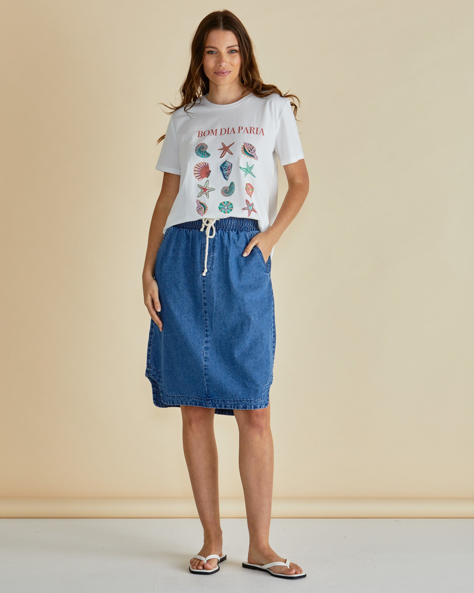 Ellia Crew Tee - Bom Dia Paria Print