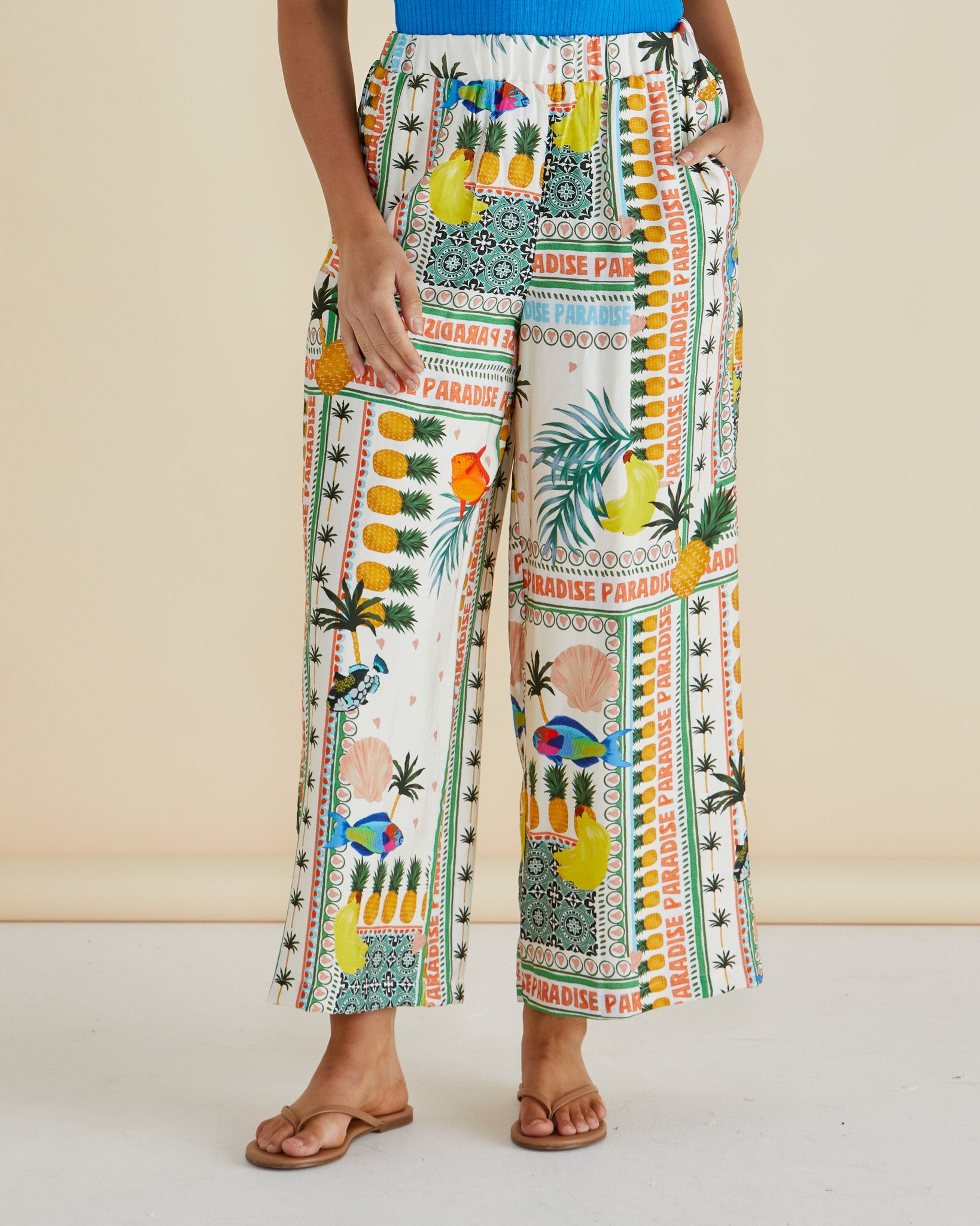 Ellia Crew Tee - Paradise Beach Print