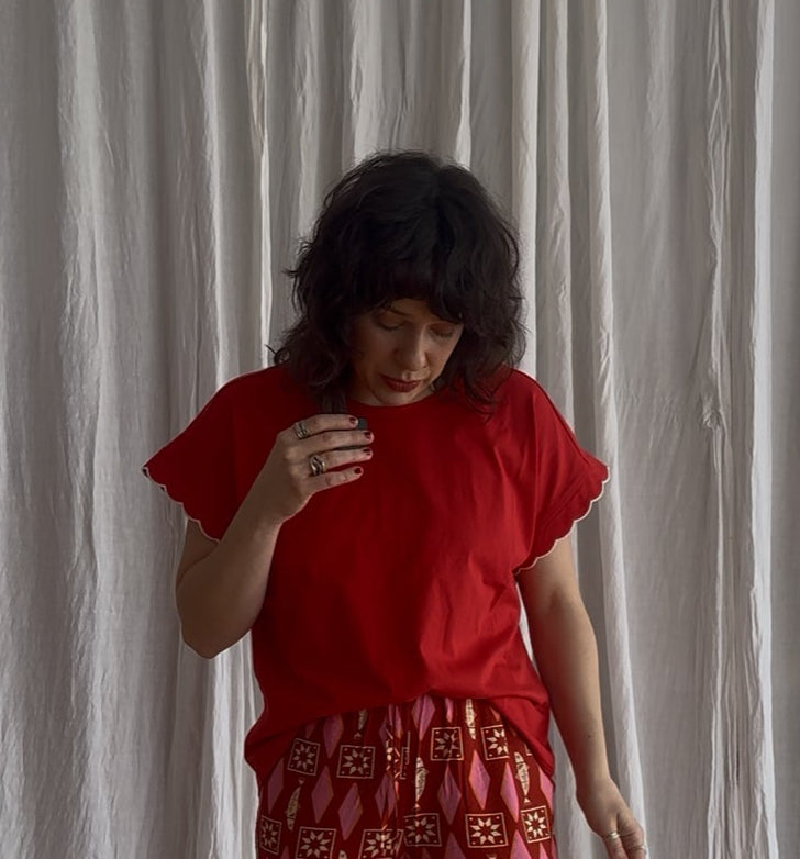 Sloane Scallop Tee - Red