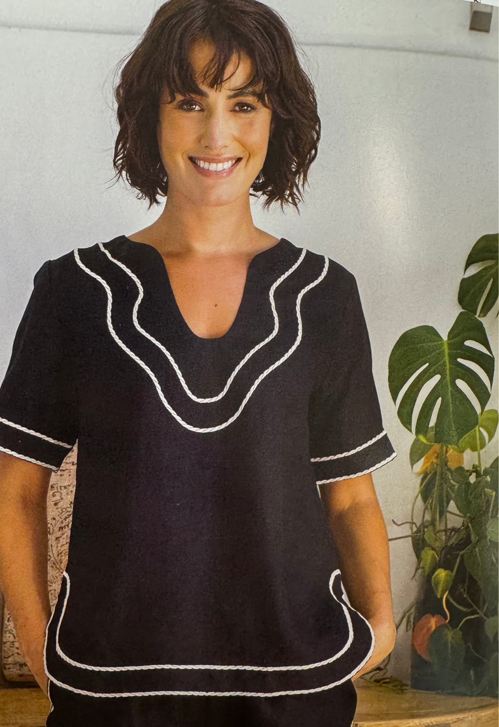 Linen Embroidery Trim Scoop Neck Top - Black/Natural