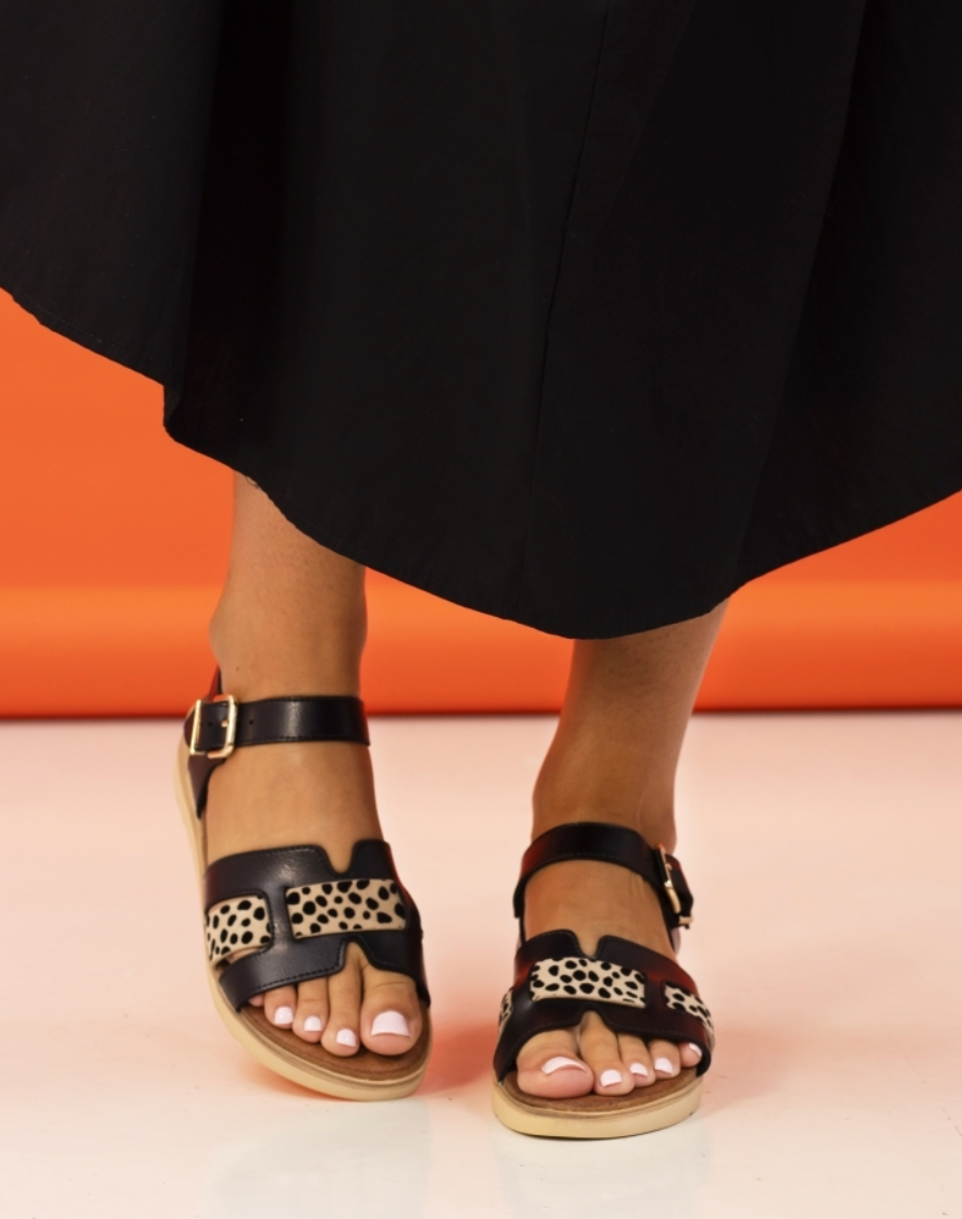 Carla Sandal - Black