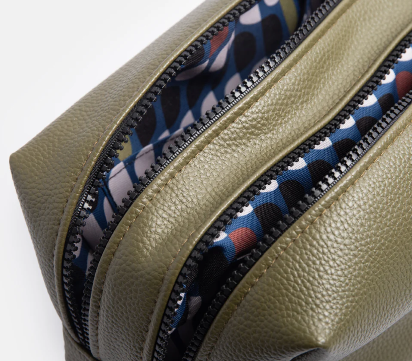 Green large travel washbag