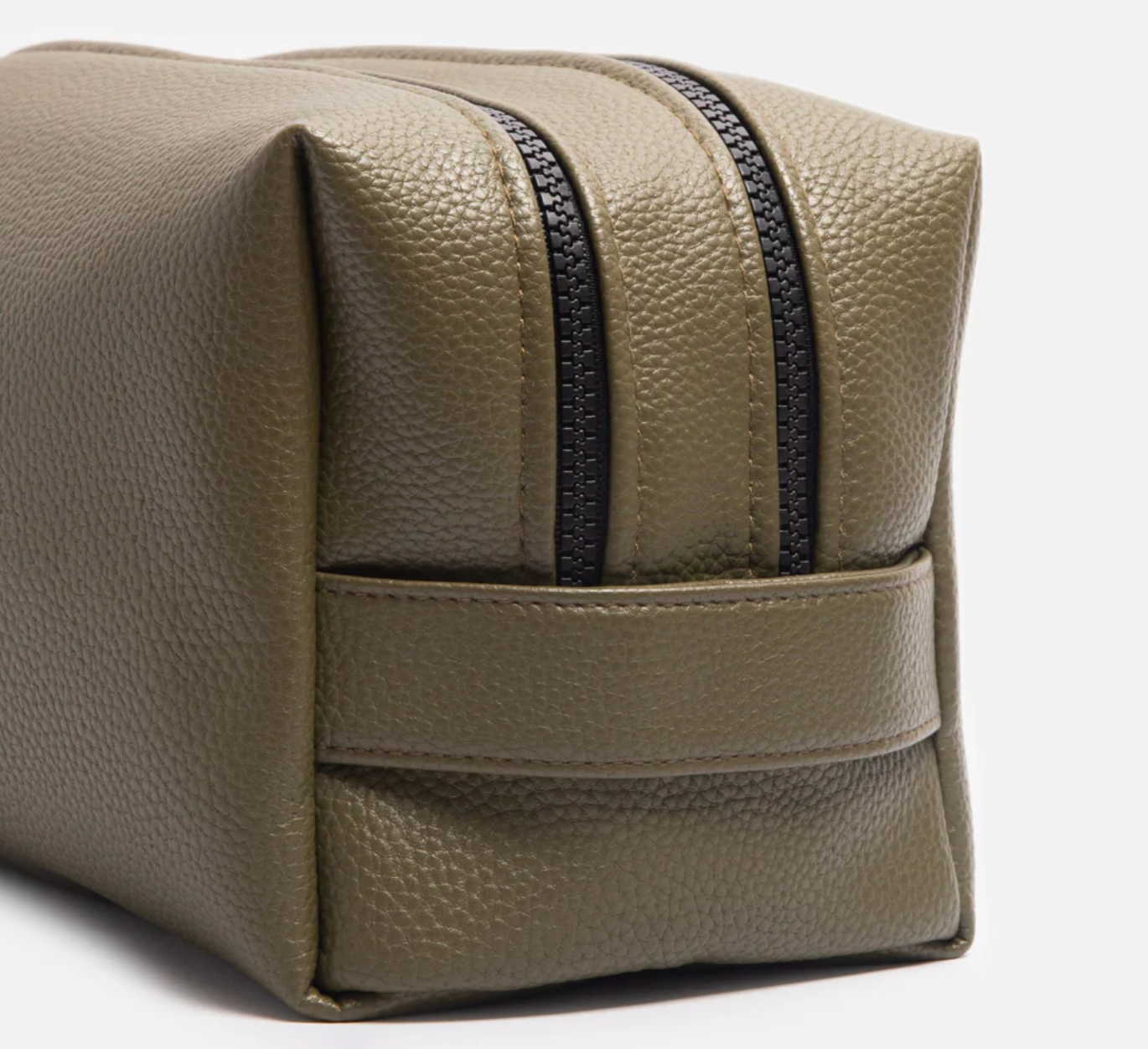 Green large travel washbag