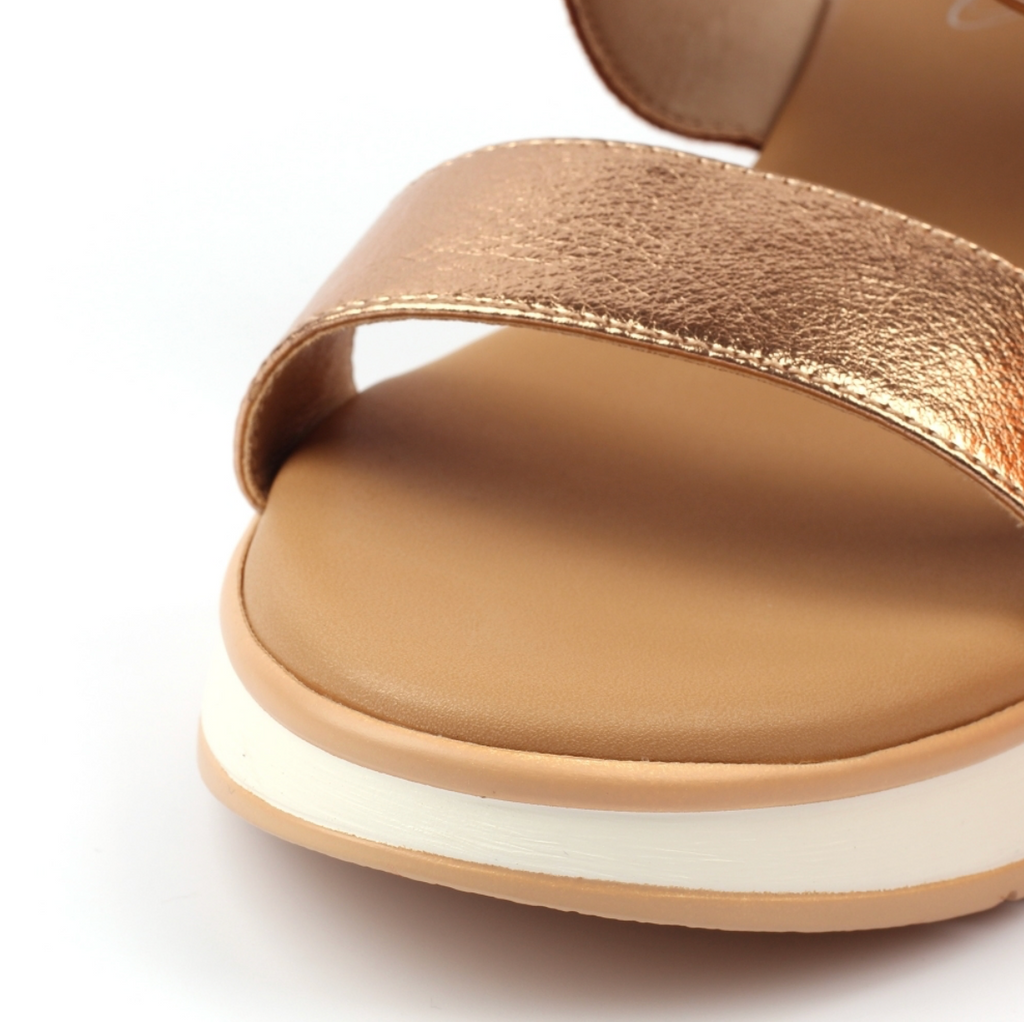 Dion Sandal - Tan