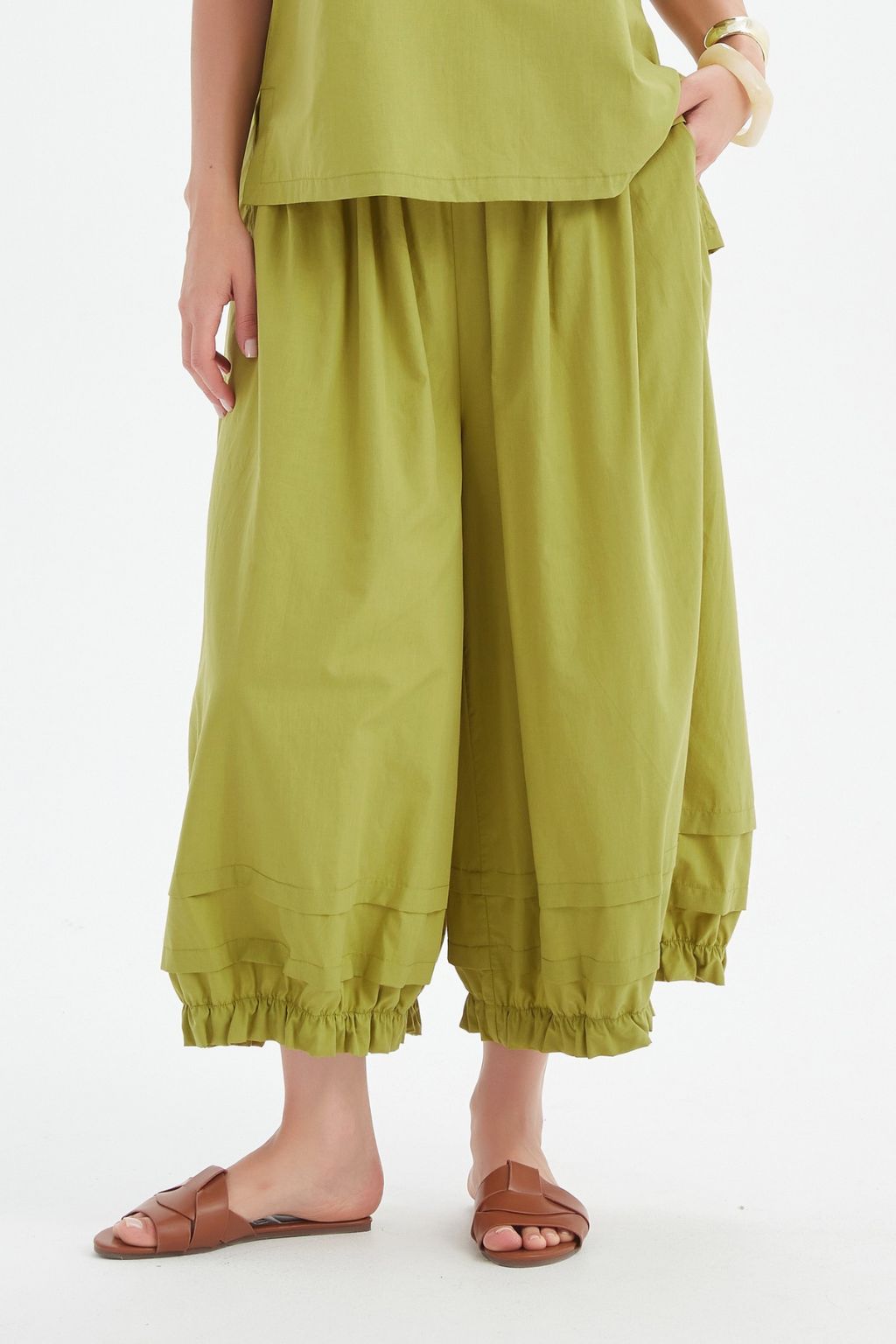 Ruffle Cuff Easy Pant - Spilt Pea