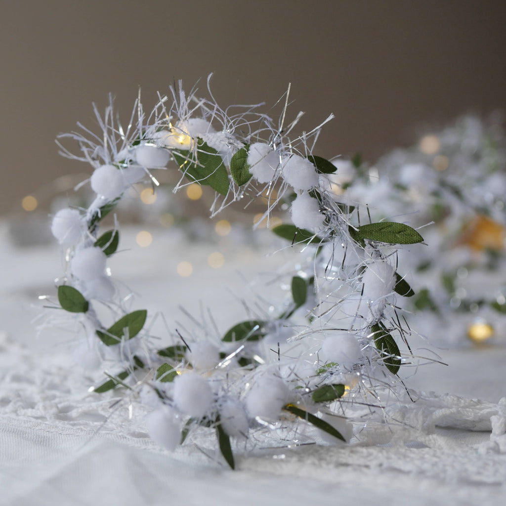 Winter Berry Fairy Light String - Christmas Decoration: Winter White / 2m (Battery)